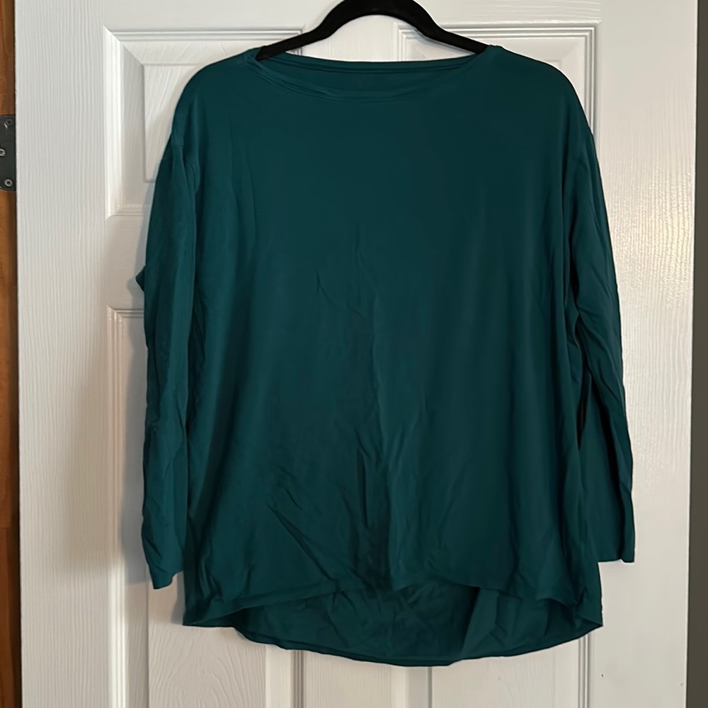 LuluLemon long sleeve